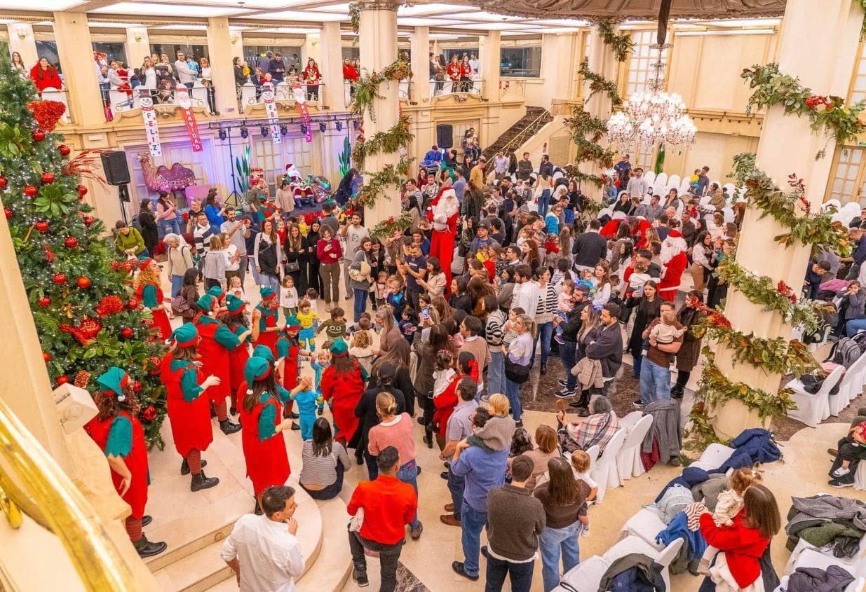 INCREIBLE FIESTA DE NAVIDAD EN OS PEQUERRECHOS - Imagen 1