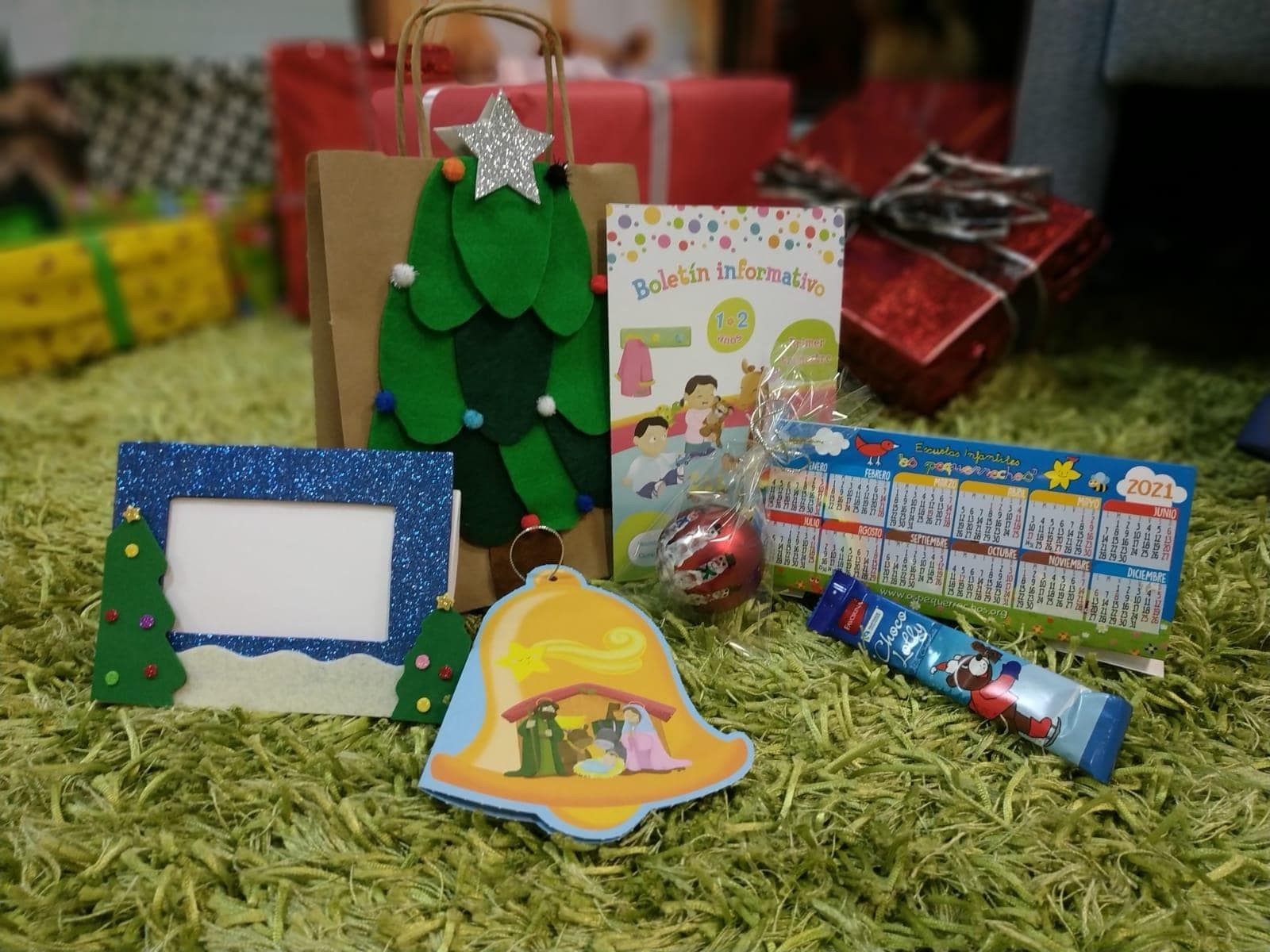 MAS REGALOS EN LA ESCUELA INFANTIL OS PEQUERRECHOS DE CULLEREDO - Imagen 3